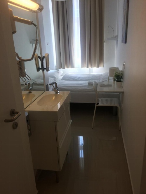 CH-Vienna City Rooms image 5